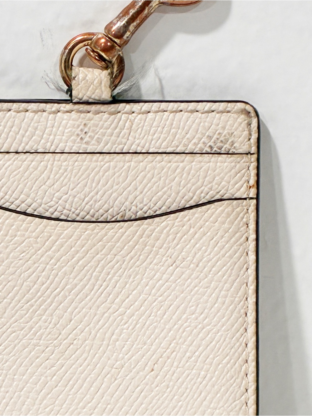 Coach F57311 ID Holder Badge Card Case Leather Chalk White - Picture 2 of 3